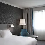 Hilton Paris Charles De Gaulle Airport 4*