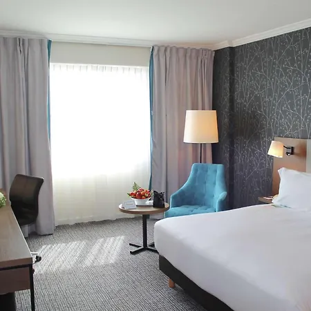Hotel Hilton Paris Charles De Gaulle Airport 4*