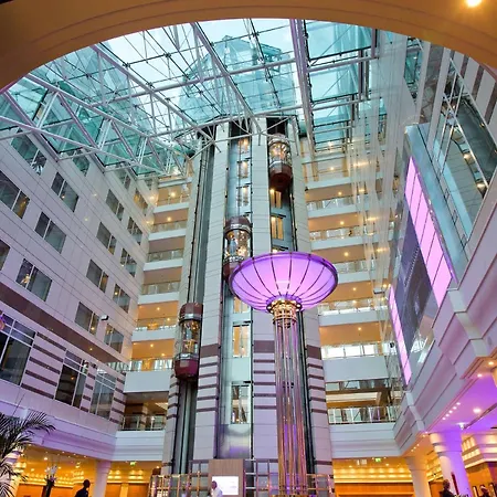 Hilton Paris Charles De Gaulle Airport Roissy-en-France