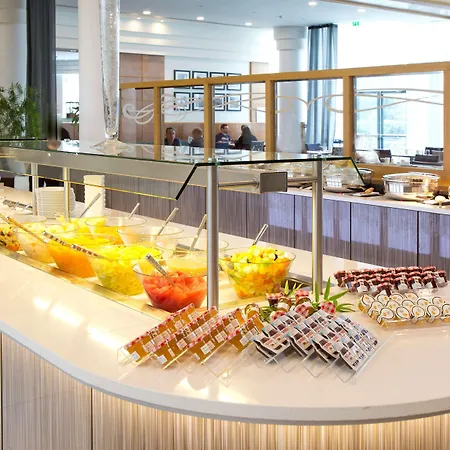 Hilton Paris Charles De Gaulle Airport Hotel Le Mesnil-Amelot