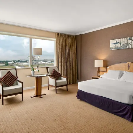 Hilton Paris Charles De Gaulle Airport 4* Le Mesnil-Amelot
