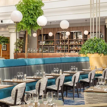 Hilton Paris Charles De Gaulle Airport 4* Le Mesnil-Amelot