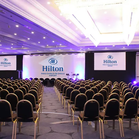 Hilton Paris Charles De Gaulle Airport 4*
