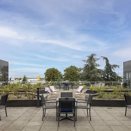 Hilton Paris Charles De Gaulle Airport 4* Le Mesnil-Amelot