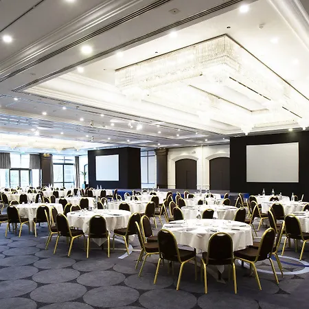 Hilton Paris Charles De Gaulle Airport Hotel Roissy-en-France