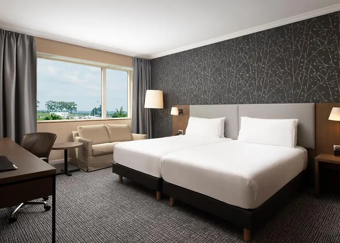 Hilton Paris Charles De Gaulle Airport 4* Le Mesnil-Amelot