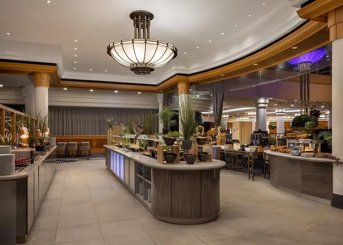 Hotel Hilton Paris Charles De Gaulle Airport 4*